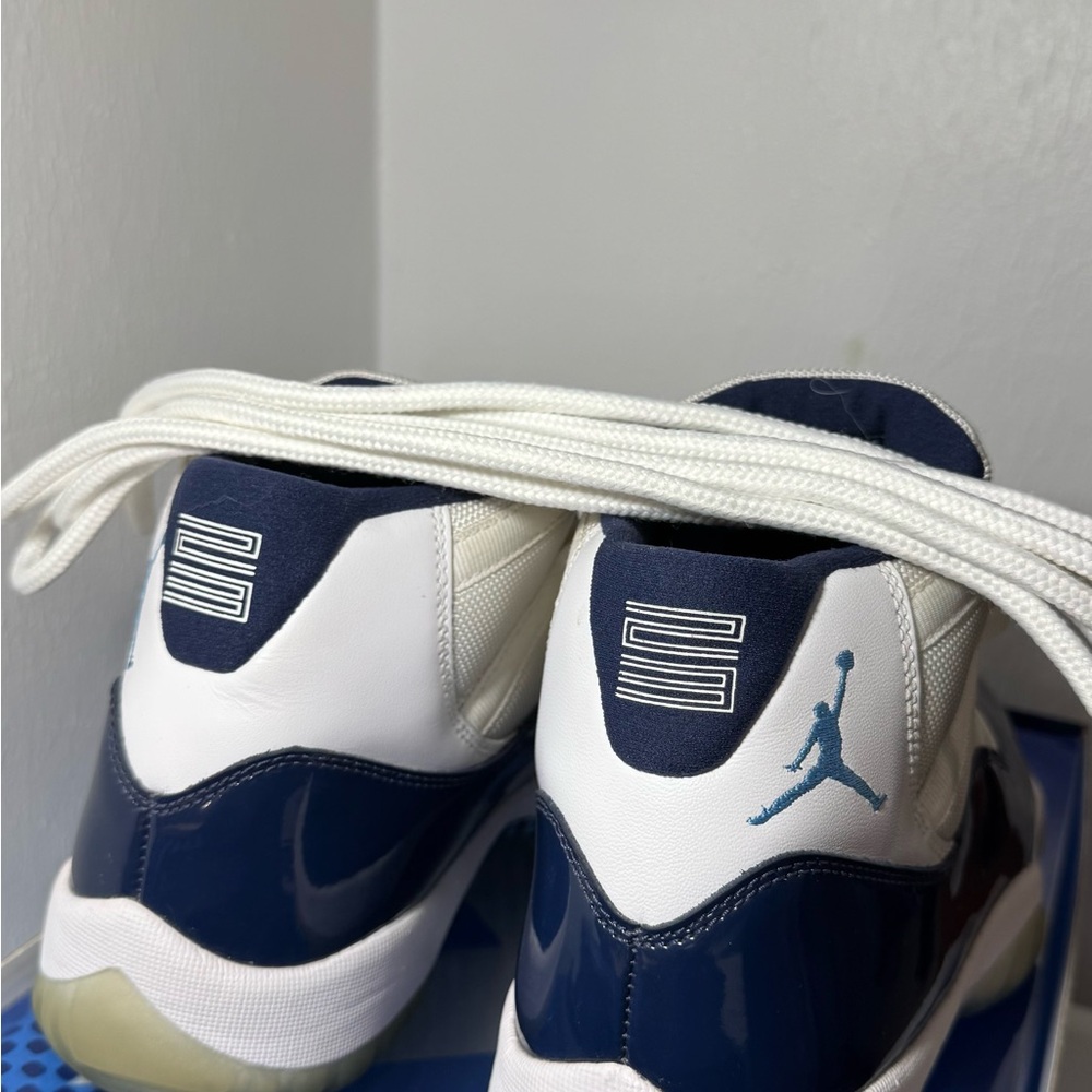 Size 8.5 - Jordan 11 Retro High Win Like '82 ORIGINAL BOX - Picture 4 of 6